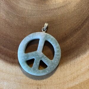 Vintage Peace Sign Pendant– BOGO FREE Jewelry Deal